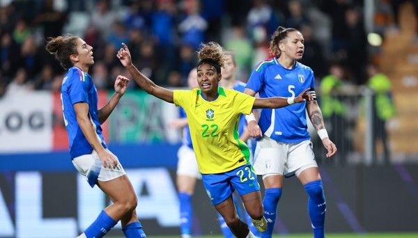 Brasil vence a Itália com gol de Luany e fecha data Fifa na Europa com 100% de aproveitamento